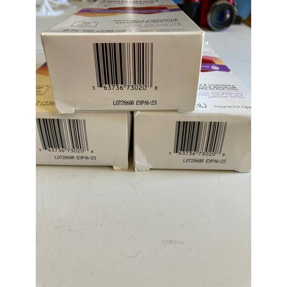 Three Dermarest Psoriasis Medicated Shampoo Plus Conditioner, 8 oz Exp 10/2023 - Picture 2 of 3